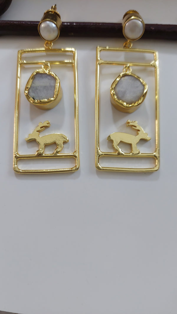 Moonstone Dear Earrings