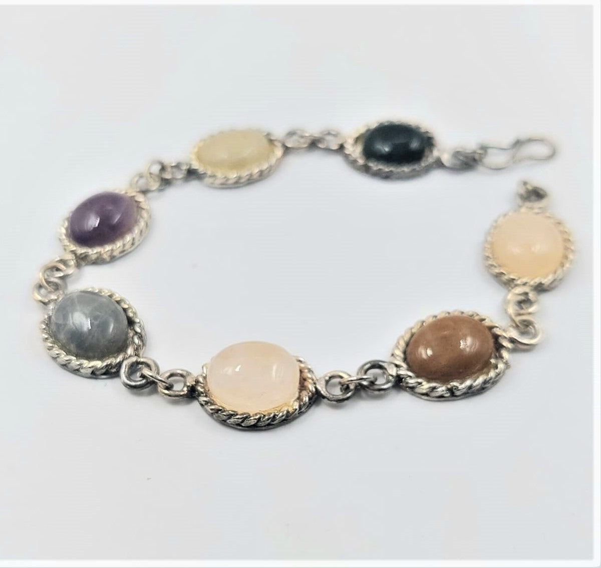 MULTI -GEMSTONE BRACELET