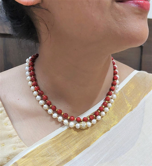LUXE ULTRA CORAL NECKLACE