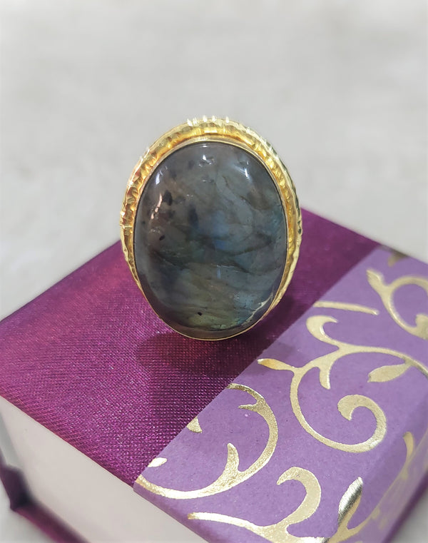 LABRADORITE RING