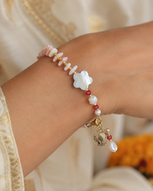 Flower MOP Bracelet